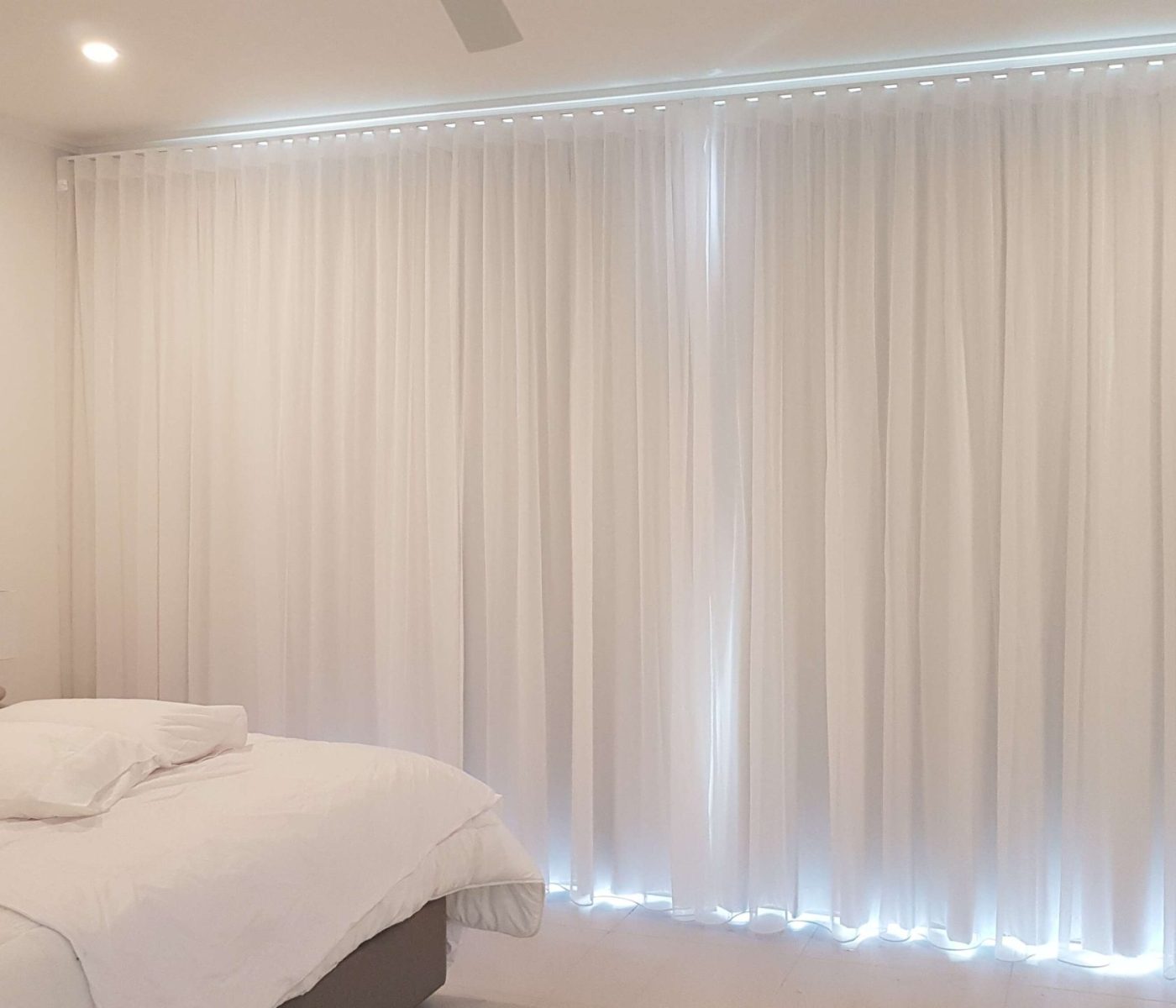 Transform-Your-Bedroom-with-Elegant-Curtains-and-Sheers